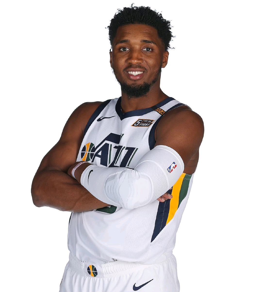 爵士完胜尼克斯，萨姆·米切尔关键制胜