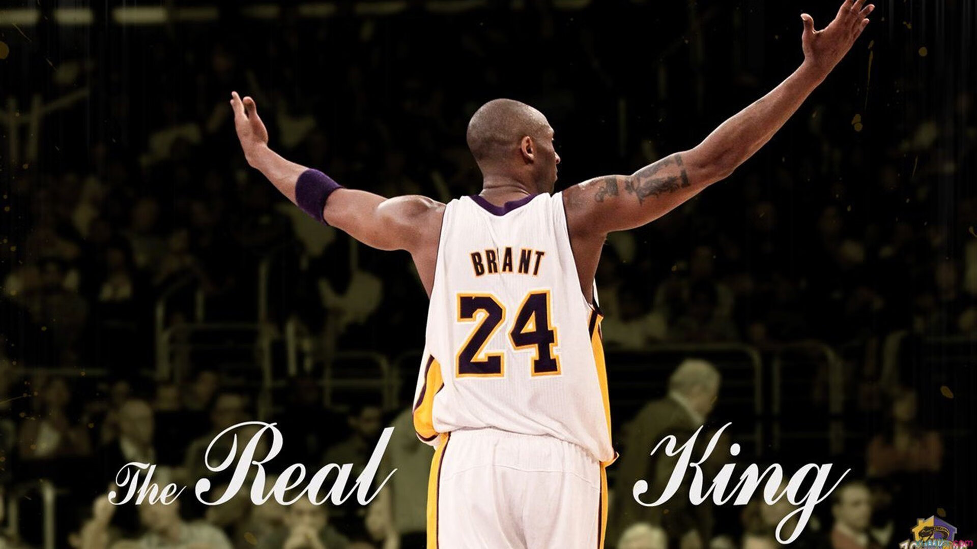 开云体育官方网站-哈登的魔法时刻，当马刺与雄鹿对决，他的存在让对手完全无解