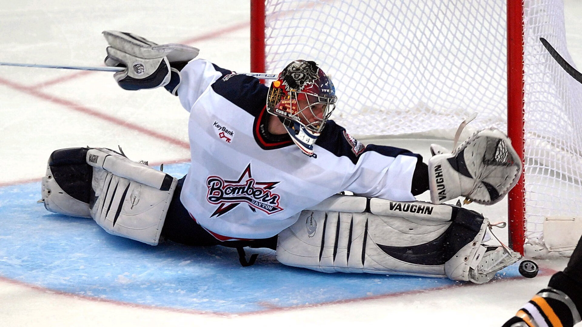 老派胜利PK新王登基，字母哥撞碎篮网，约基奇让质疑者闭嘴